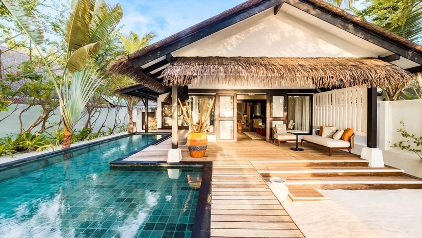 luxury resort in maldives